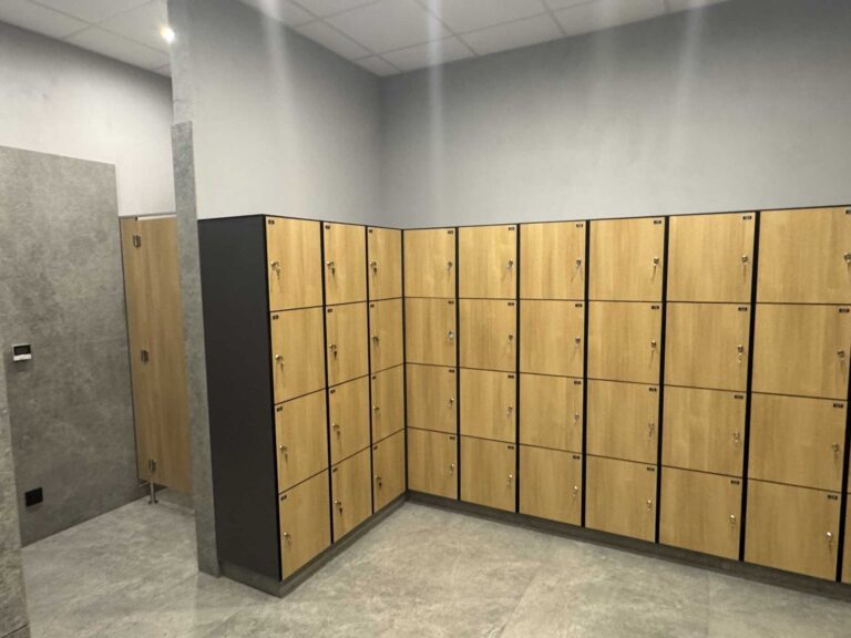 Szafki basenowe odporne na wilgoć (Szybka porada)